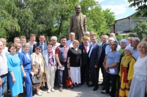 Юлдаш Юсупов принял участие в открытии памятника Габбасу Давлетшину в Самарской области